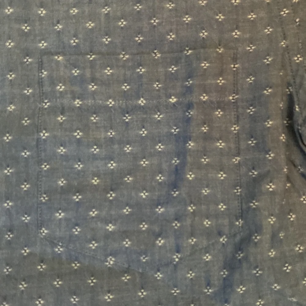 🥭 (4 for $15)Top man Button Down Boys - Picture 3 of 9